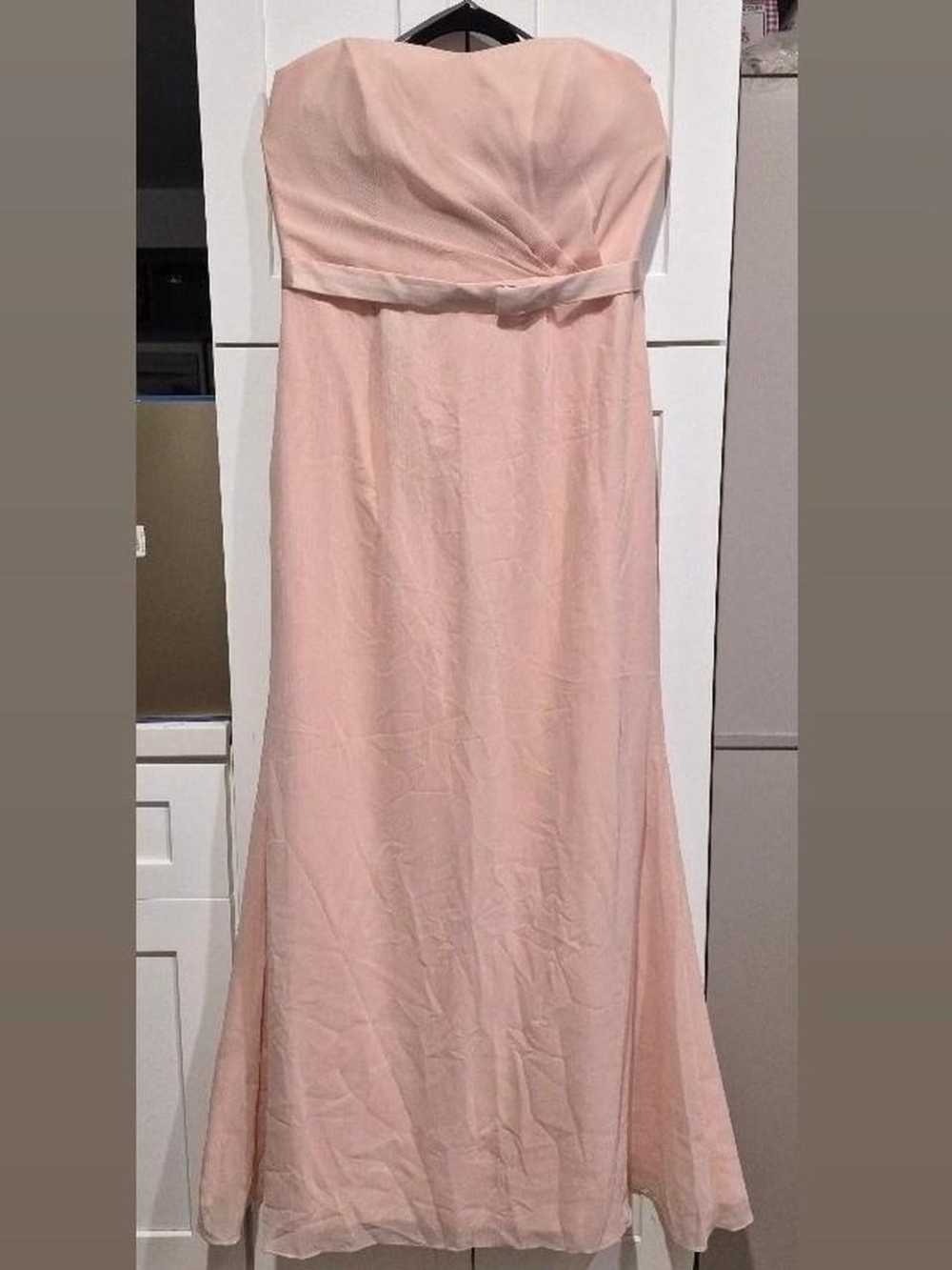 Vera Wang Strapless Blush Pink Chiffon Gown